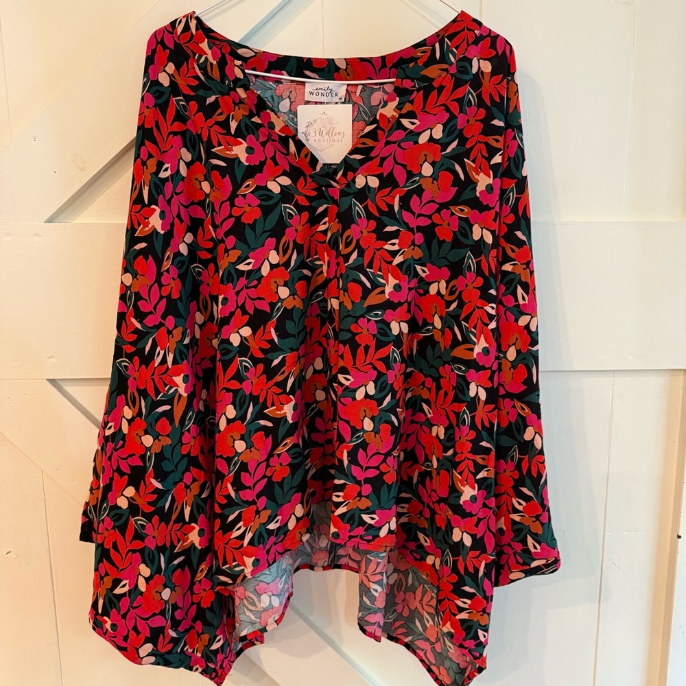 Emily Wonder Floral V-Neck Top M/L New‎ with Tags Boho Relaxed Fit